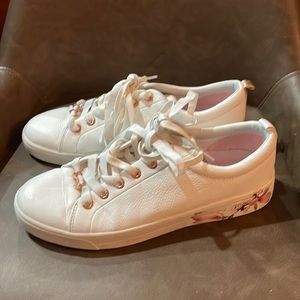 Ted Baker London White Floral Sneakers Good Condition
